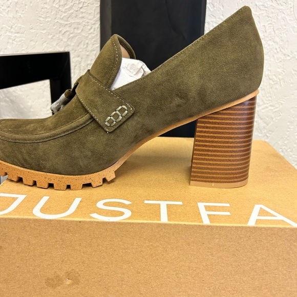 Green Heel Loafers - Picture 4 of 5